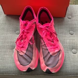 Nike ZoomX Vaporfly NEXT% size 9 - used